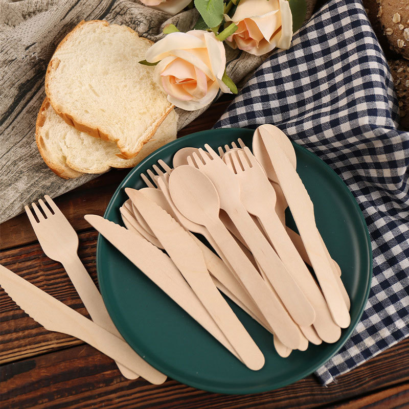 The harm of plastic tableware